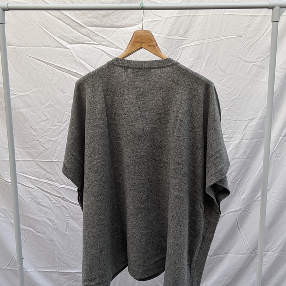 Large grey Cashmere Ruffle cardigan Pancho style - Picture 3 of 3